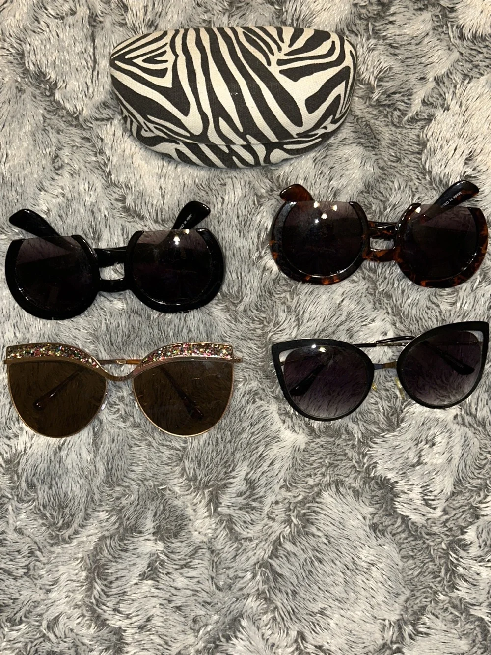 Women’s Sunglasses - Black, Tortoise, Gold, Black (4-Pack)
